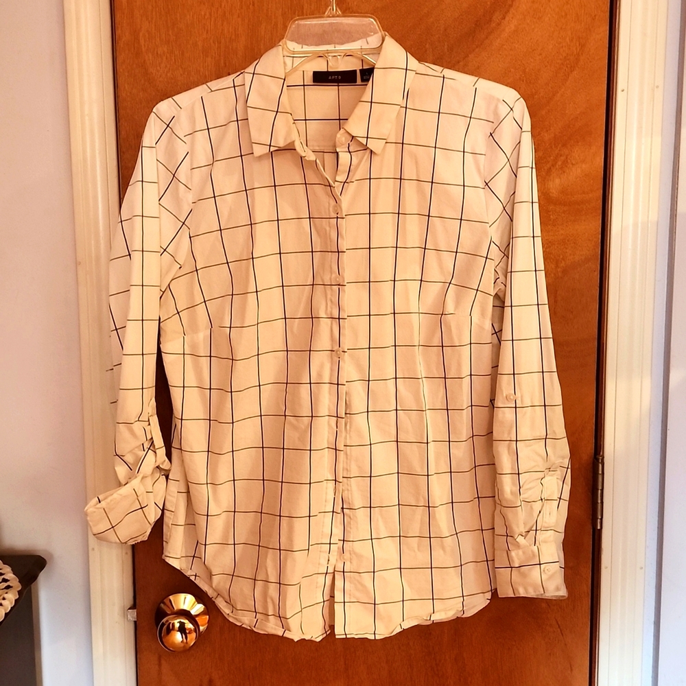 Apt 9  large top